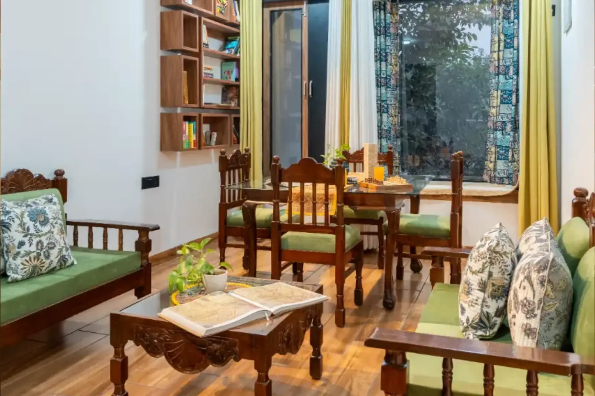 Ramalaya | 1-Room | Library | Balcony - Image 4
