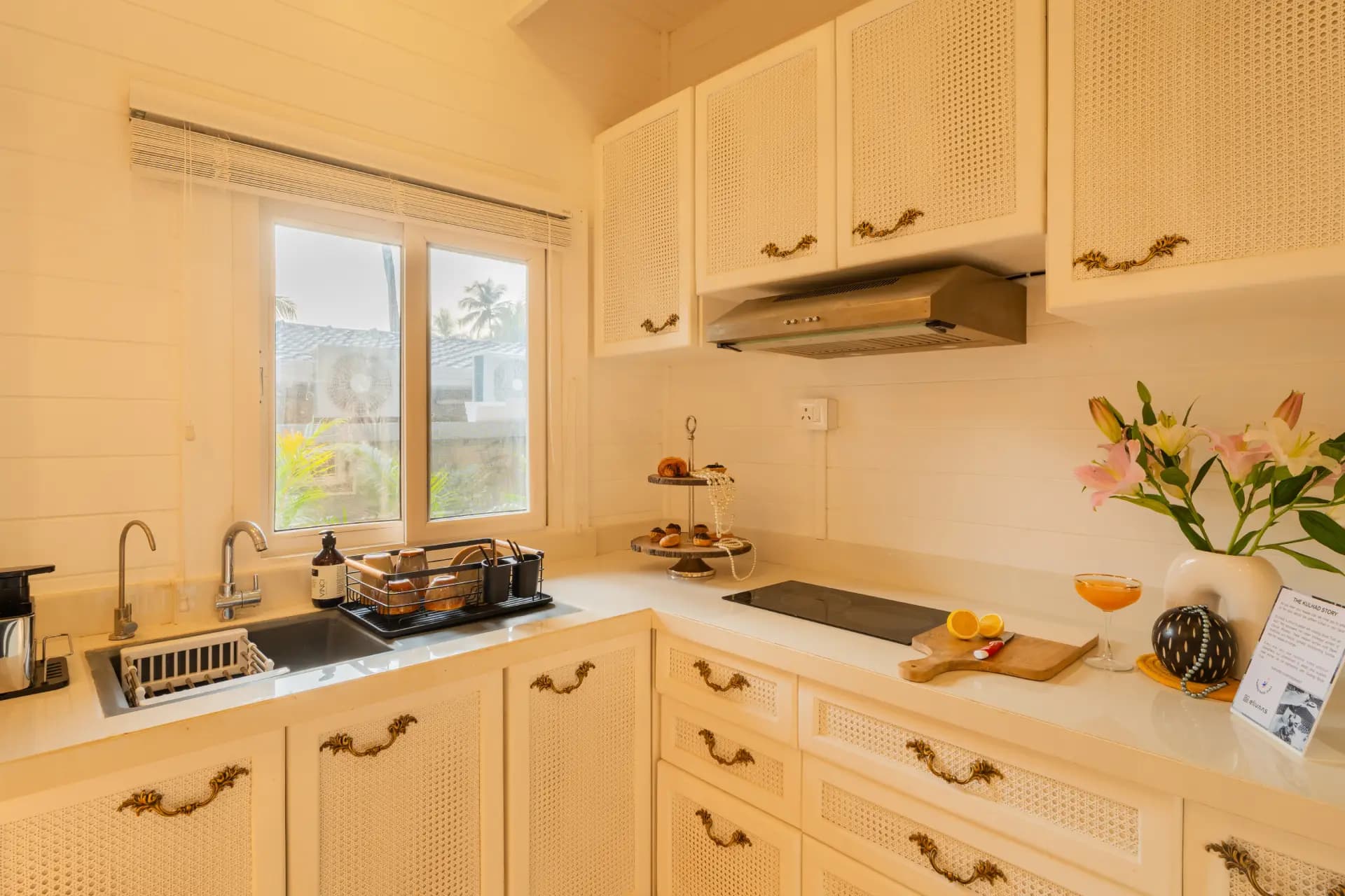 House of Neptune | 1-BHK Cottage | 10 mtrs from Ashwem Beach - Image 18