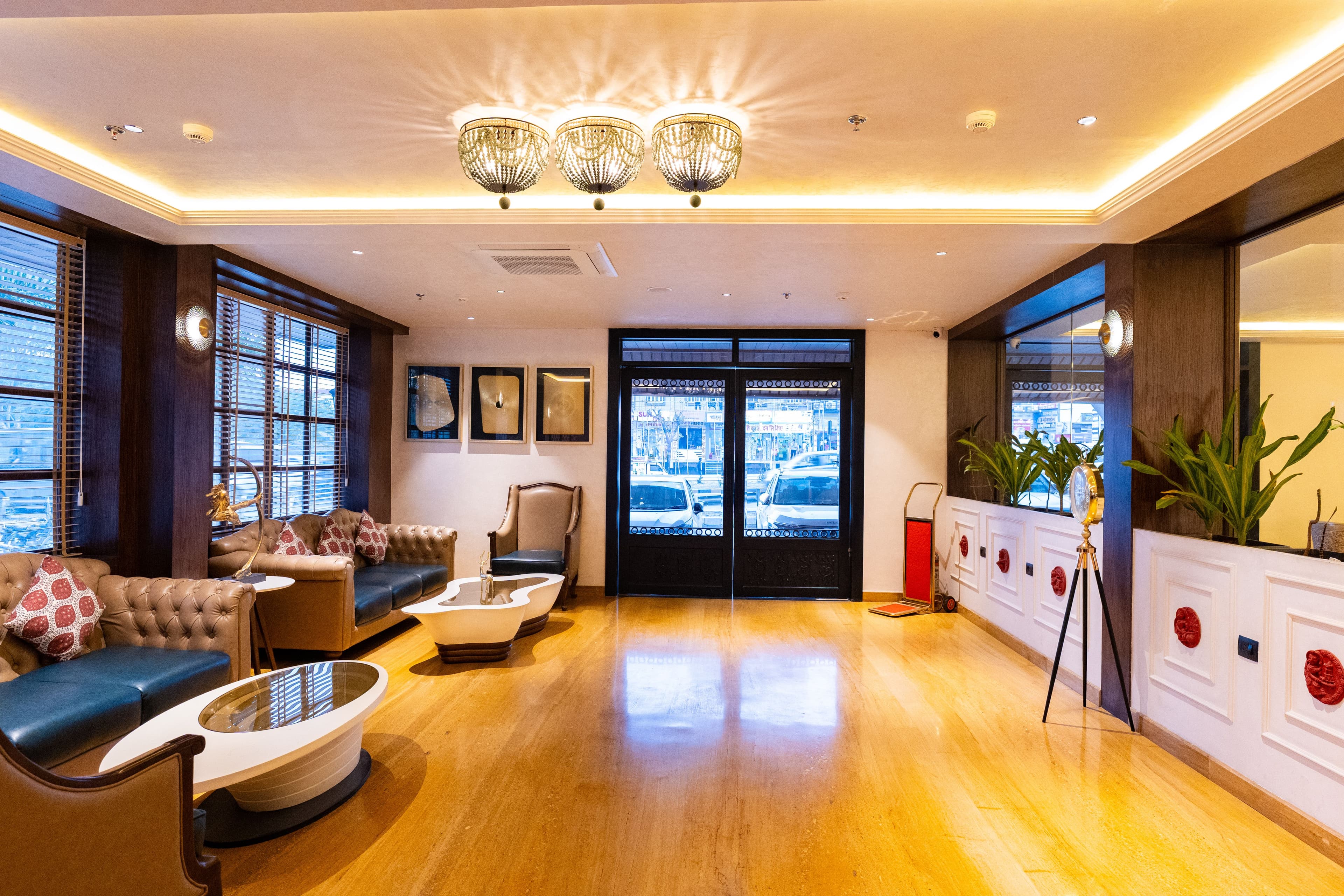 The Naori Boutique Hotel | 1 Suite With Restaurant, Garden and Lounge Space Near Major Attractions  - Image 5
