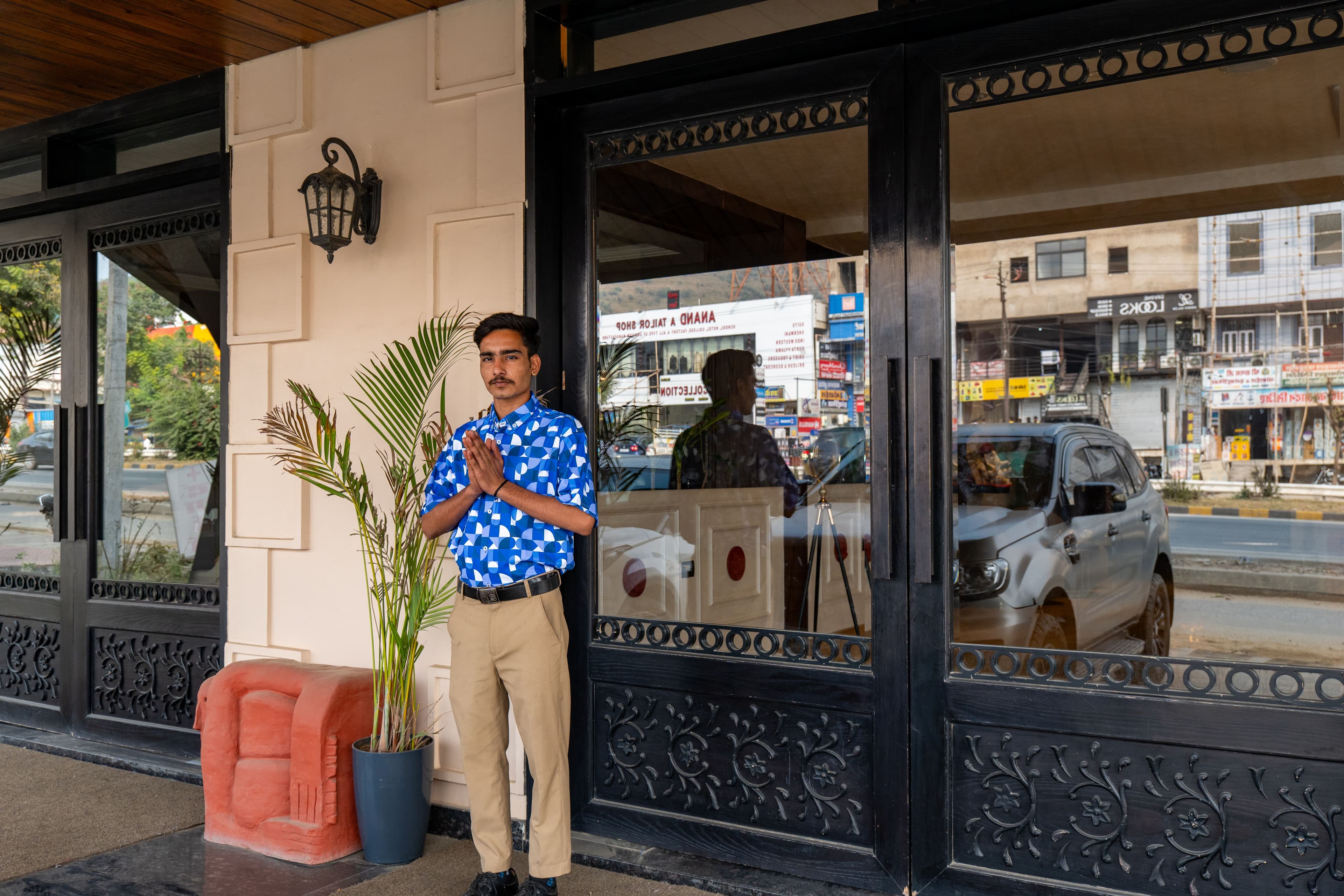The Naori Boutique Hotel | 1 Suite With Restaurant, Garden and Lounge Space Near Major Attractions  - Image 22