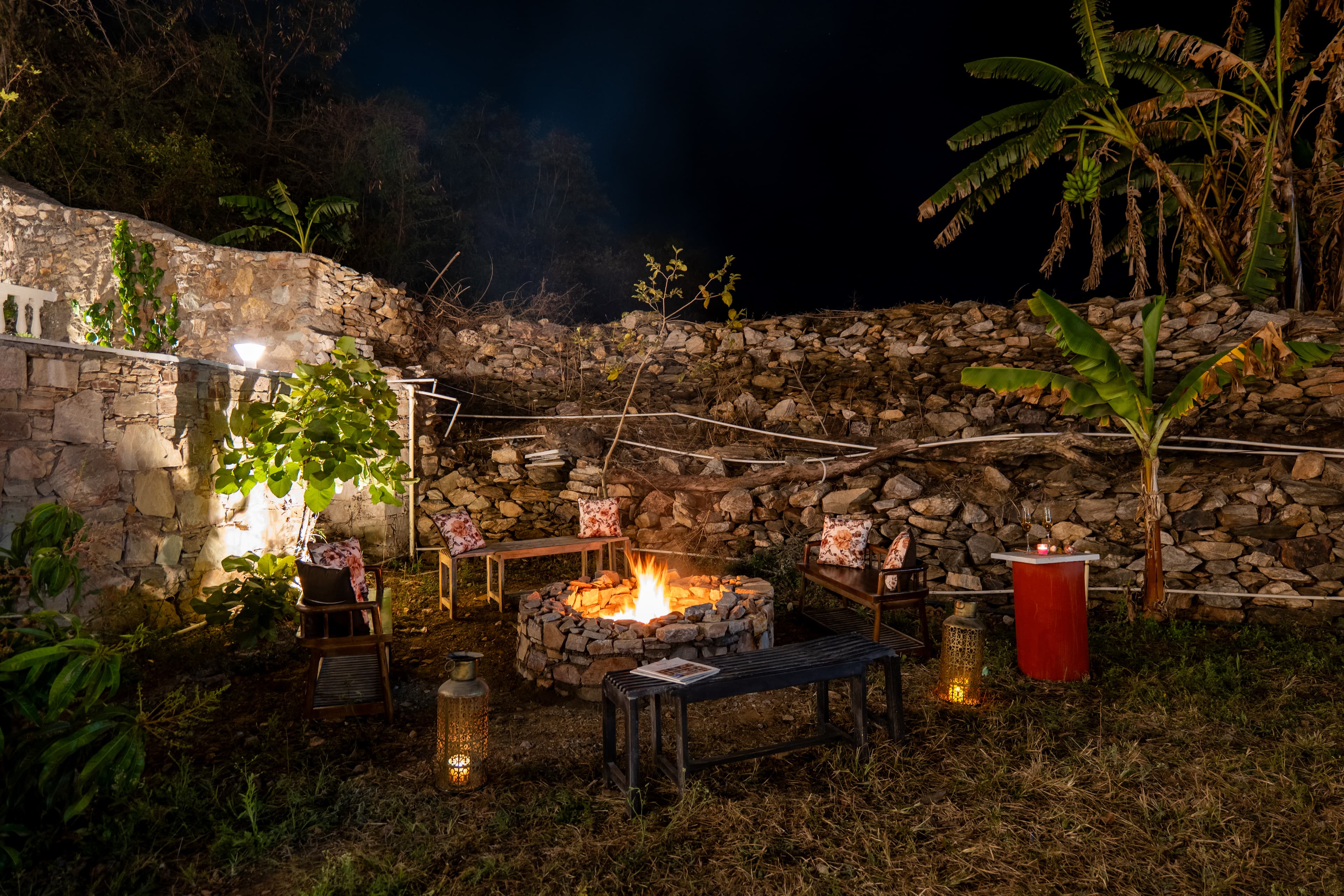 Mandovar Mountain Valley Retreat | 4 Room Pet-friendly Suite In a Private Estate with Shared Pool, Garden, Restaurant & Hill Views - Image 24