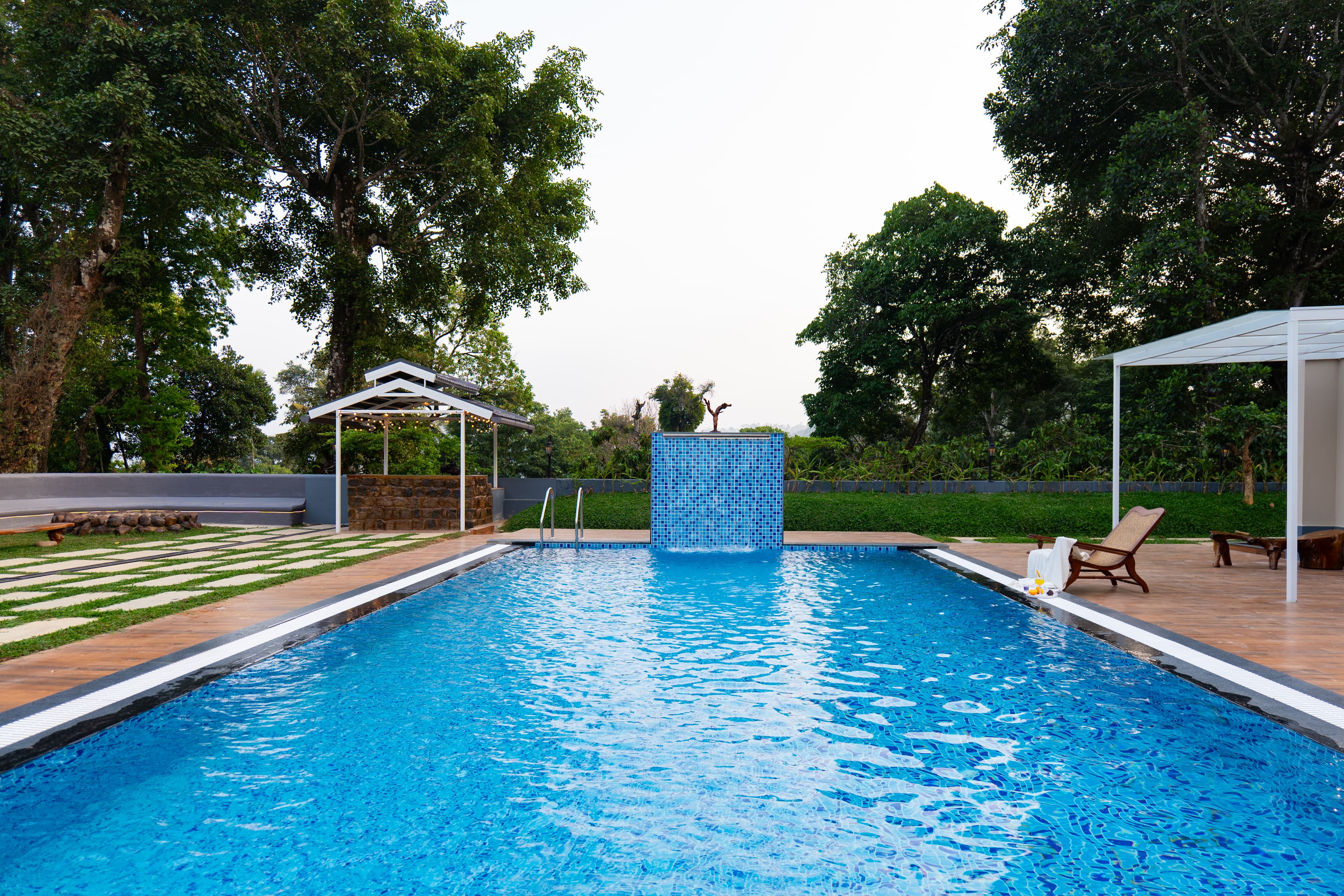 Twisted Tree Another | 1-Premium Room With Private Sit Out & Shared Pool - Image 18