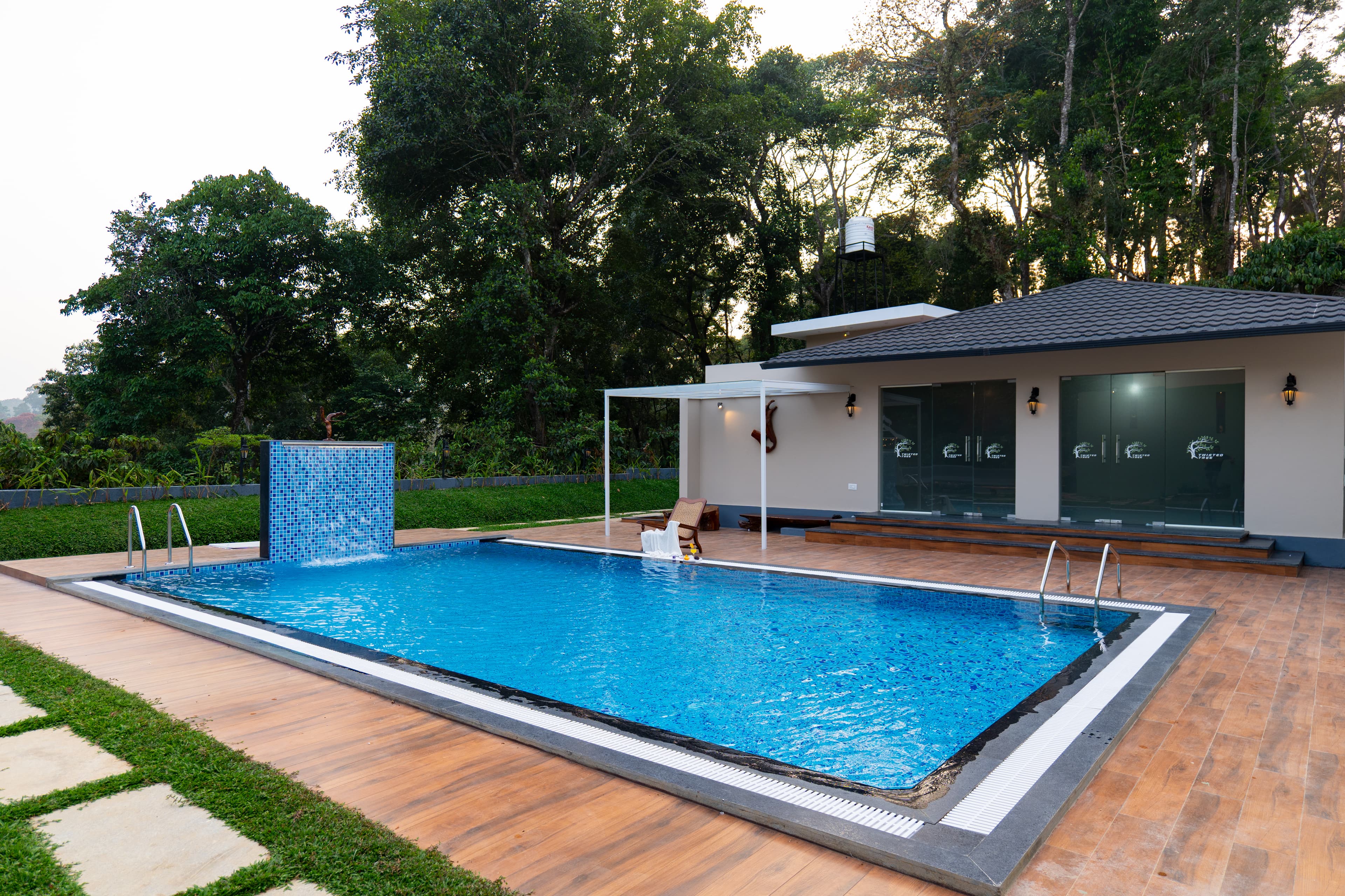 Twisted Tree Another | 1-Premium Room With Private Sit Out & Shared Pool - Image 19