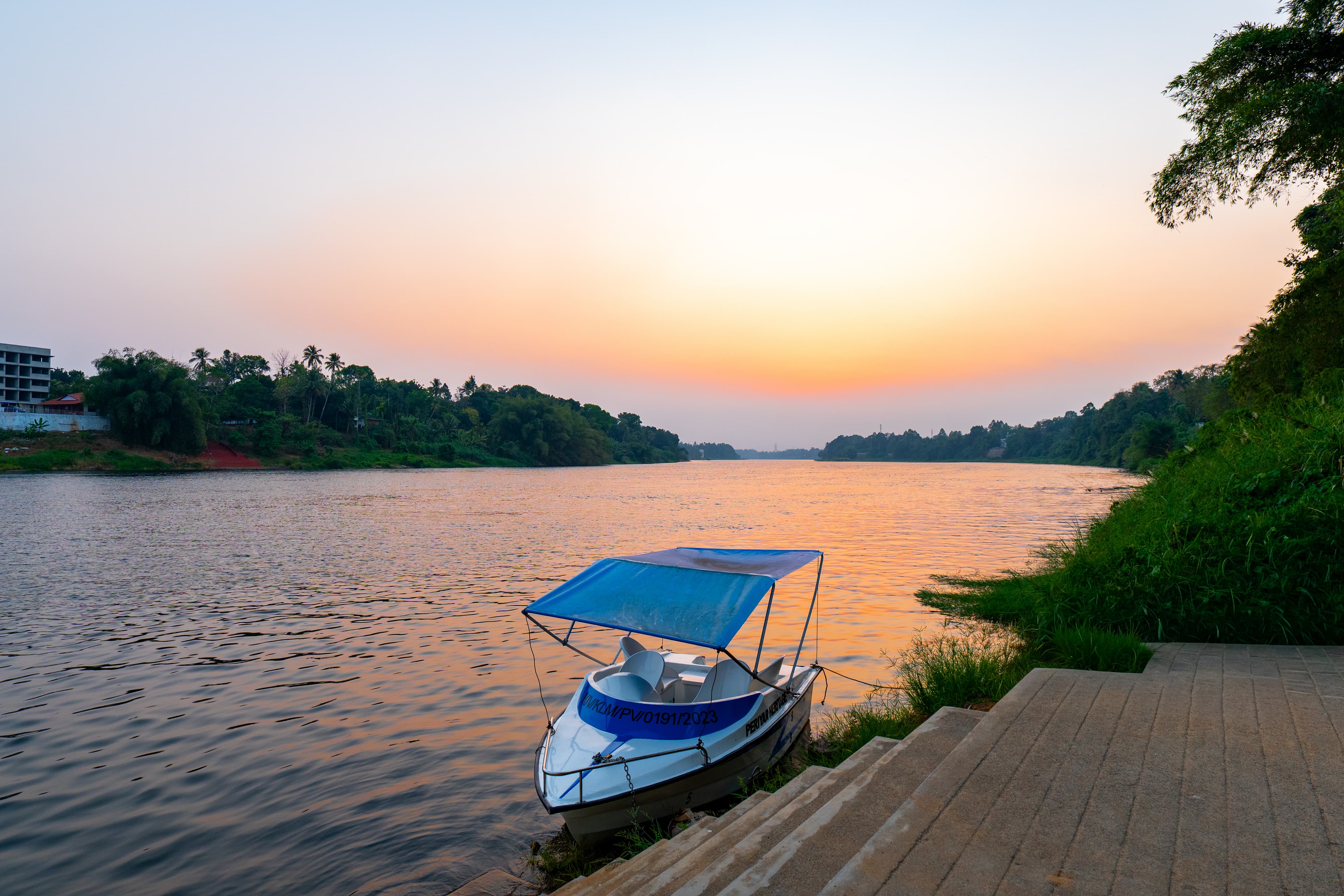 Vintage Retreat | 5-BHK Riverfront Heritage Villa With Cultural-Themed Rooms Near Malayattoor - Image 2
