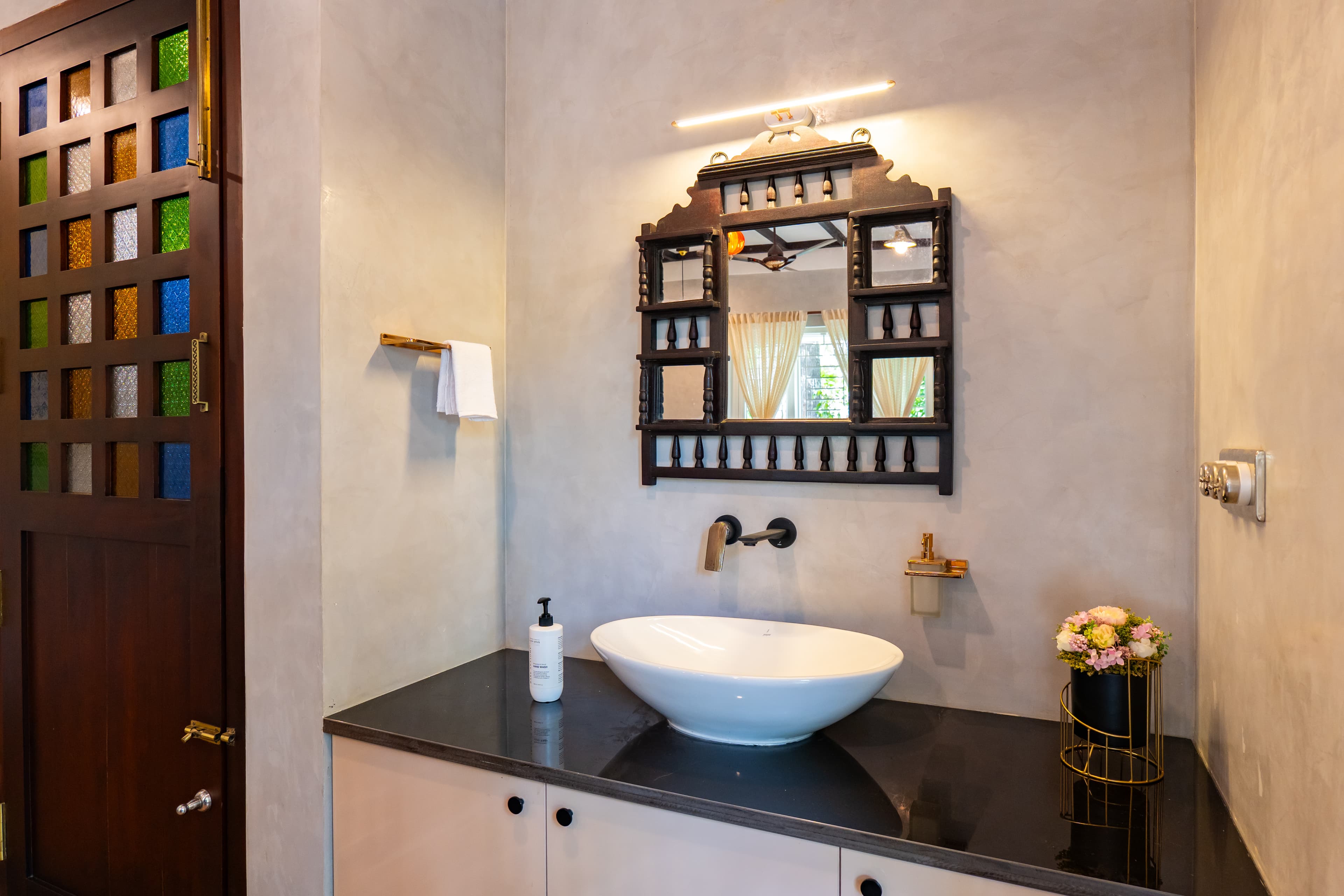 Vintage Retreat | 5-BHK Riverfront Heritage Villa With Cultural-Themed Rooms Near Malayattoor - Image 42