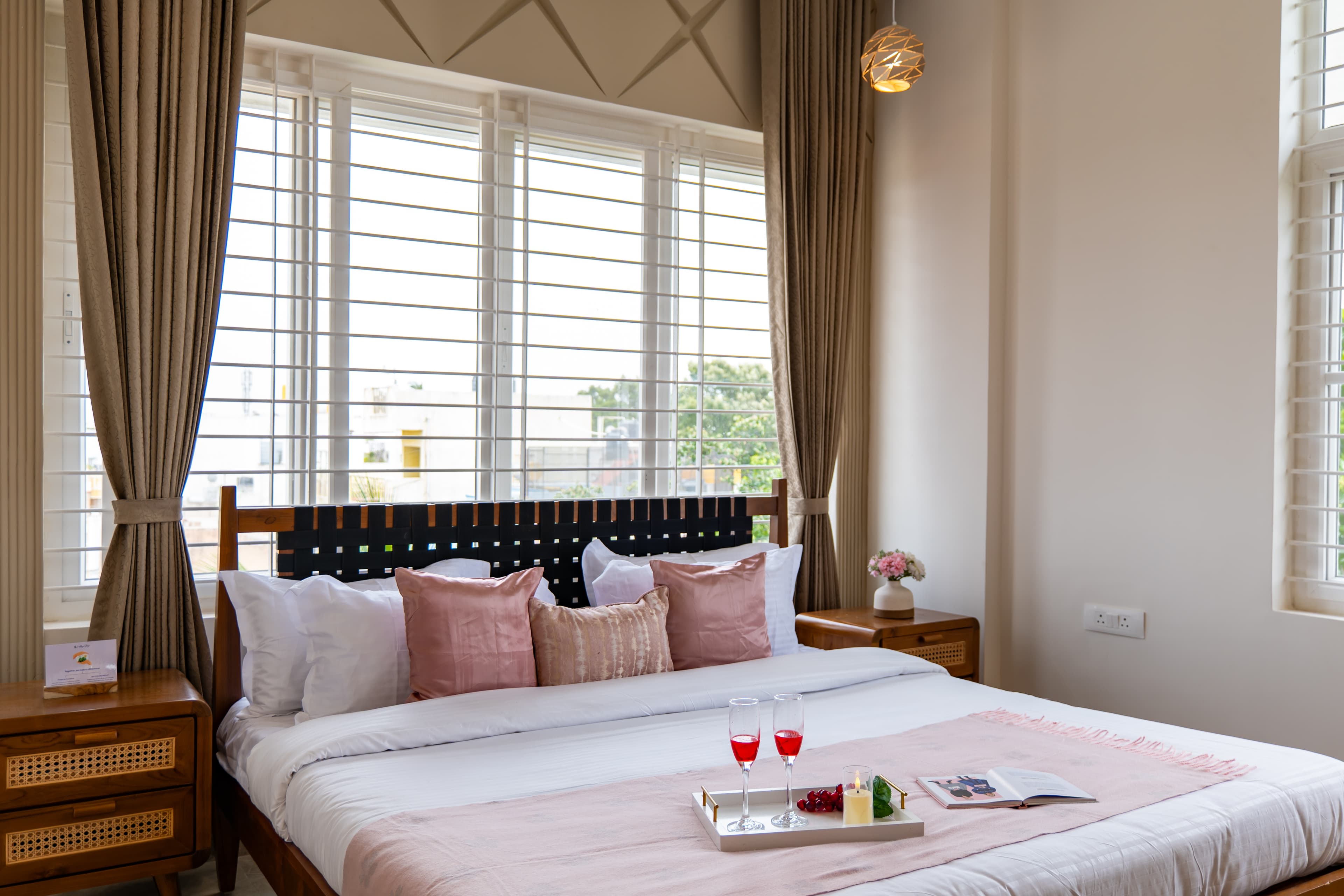 SLV Ventures Penthouse | Pet-friendly 4-BHK Apartment With Glass House & Panoramic City Views - Image 14
