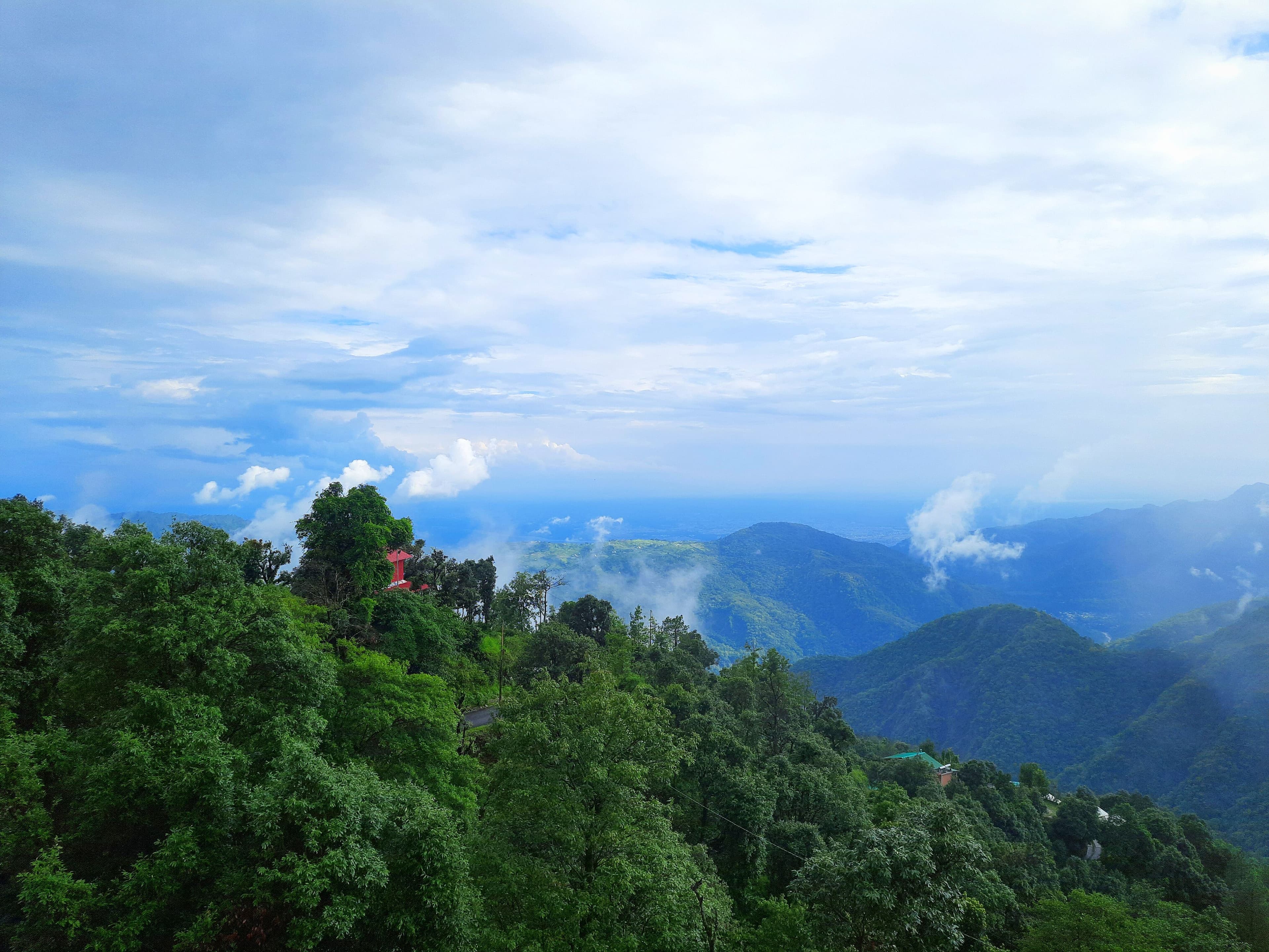 The Urban Escape | 1 Premium Room With Hill Views - Image 2