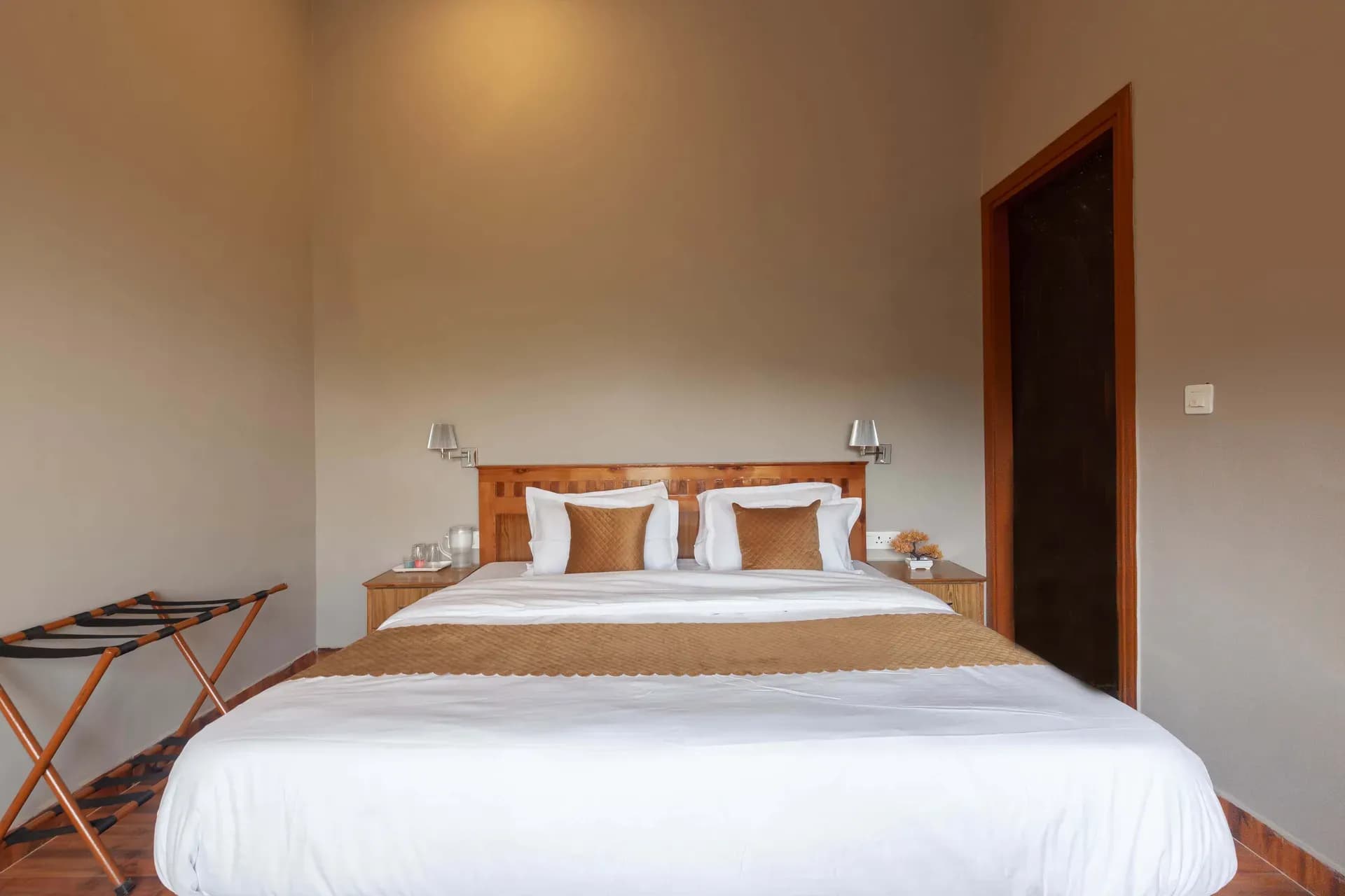 Amara Aether | 1 Bedroom | Outdoor Sitting Area | Hill Views | Pet friendly  - Image 5