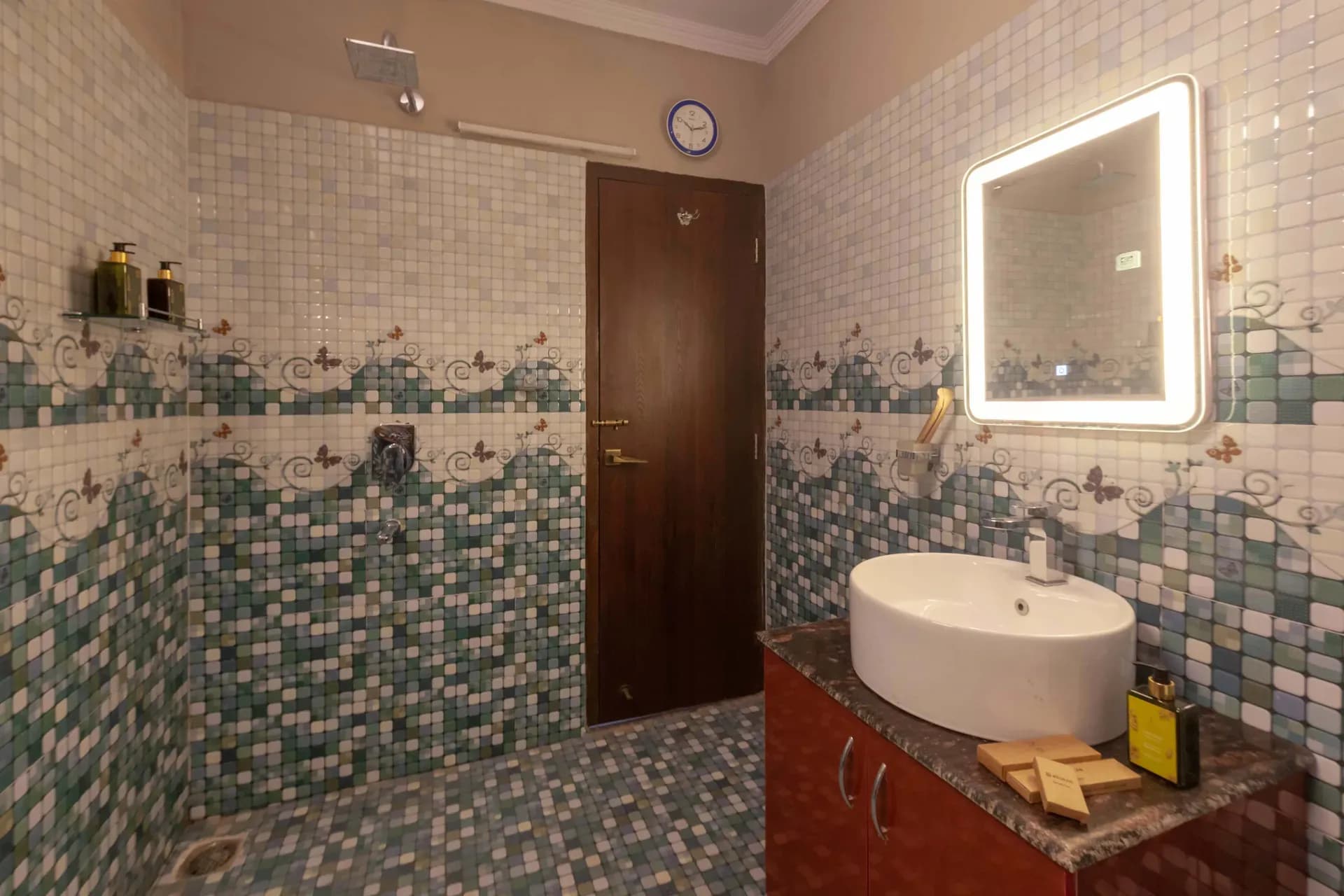 Amara Dusk | 4-BHK | Hill Views | Pet friendly | Proximity to Kainchi Dham  - Image 11