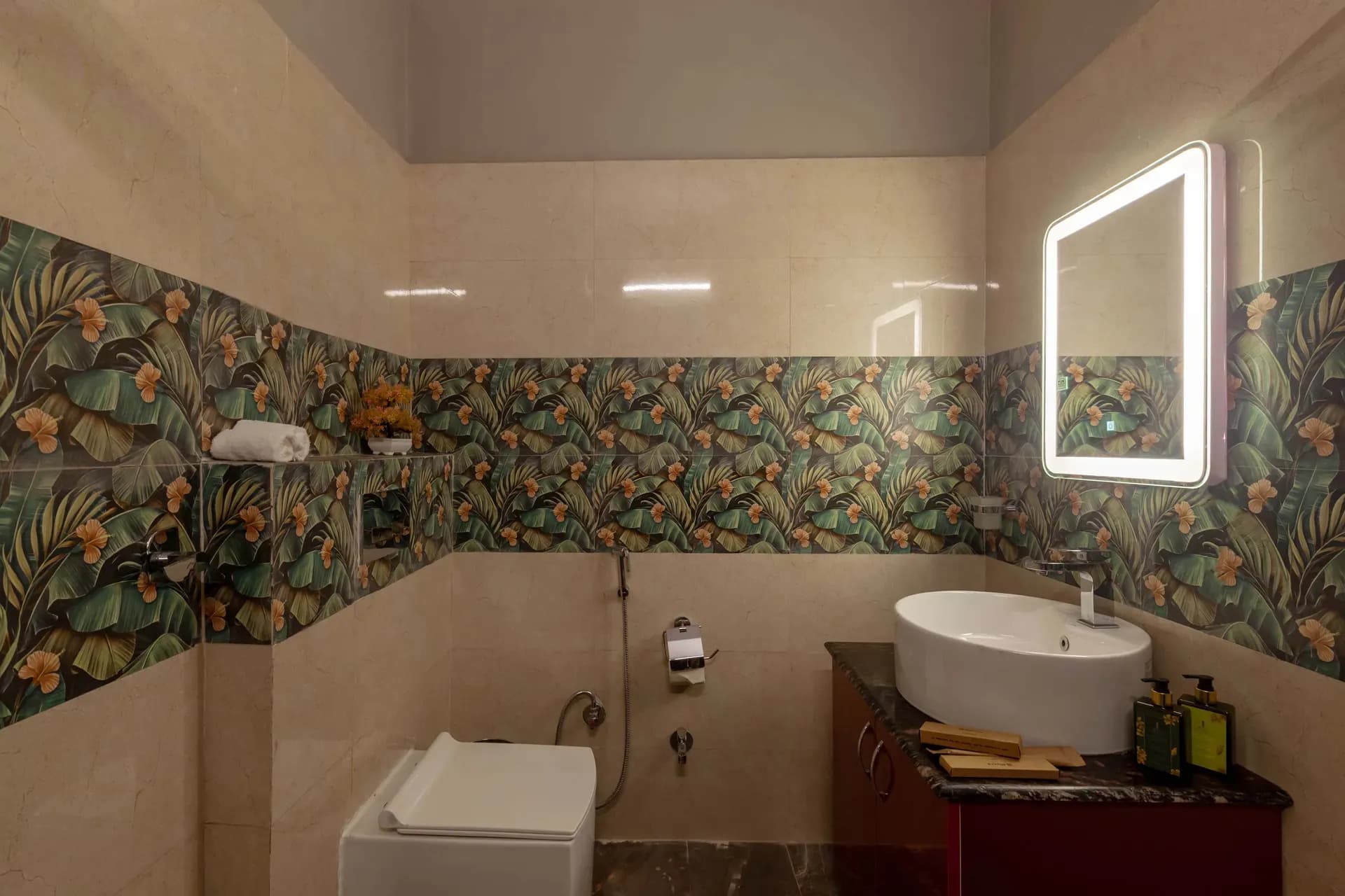Amara Dusk | 4-BHK | Hill Views | Pet friendly | Proximity to Kainchi Dham  - Image 13