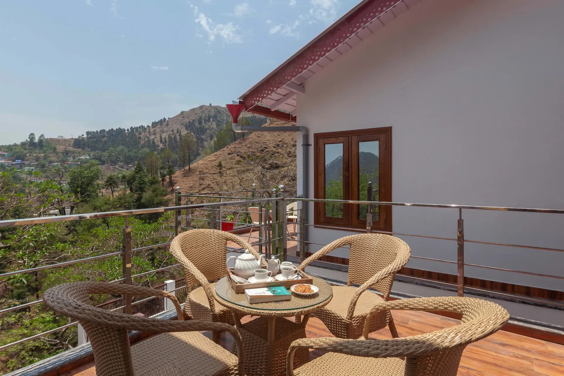 Amara Dusk | 4-BHK | Hill Views | Pet friendly | Proximity to Kainchi Dham  - Image 2