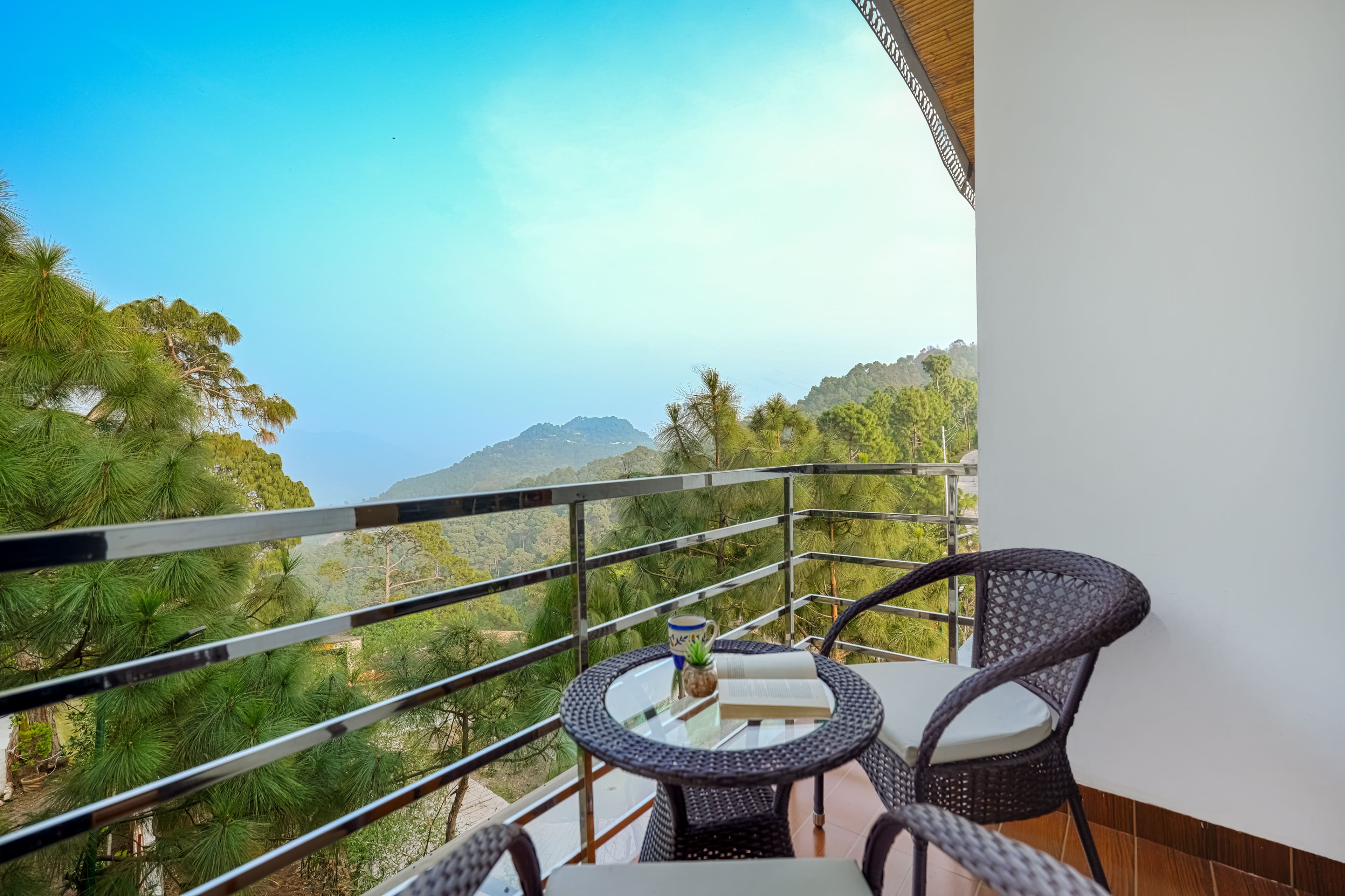 Stars and WindSongs Peaks | Garden Suite with Shared Pool, Garden, Game Zone, Restaurant, & Views | Pet-friendly - Image 36