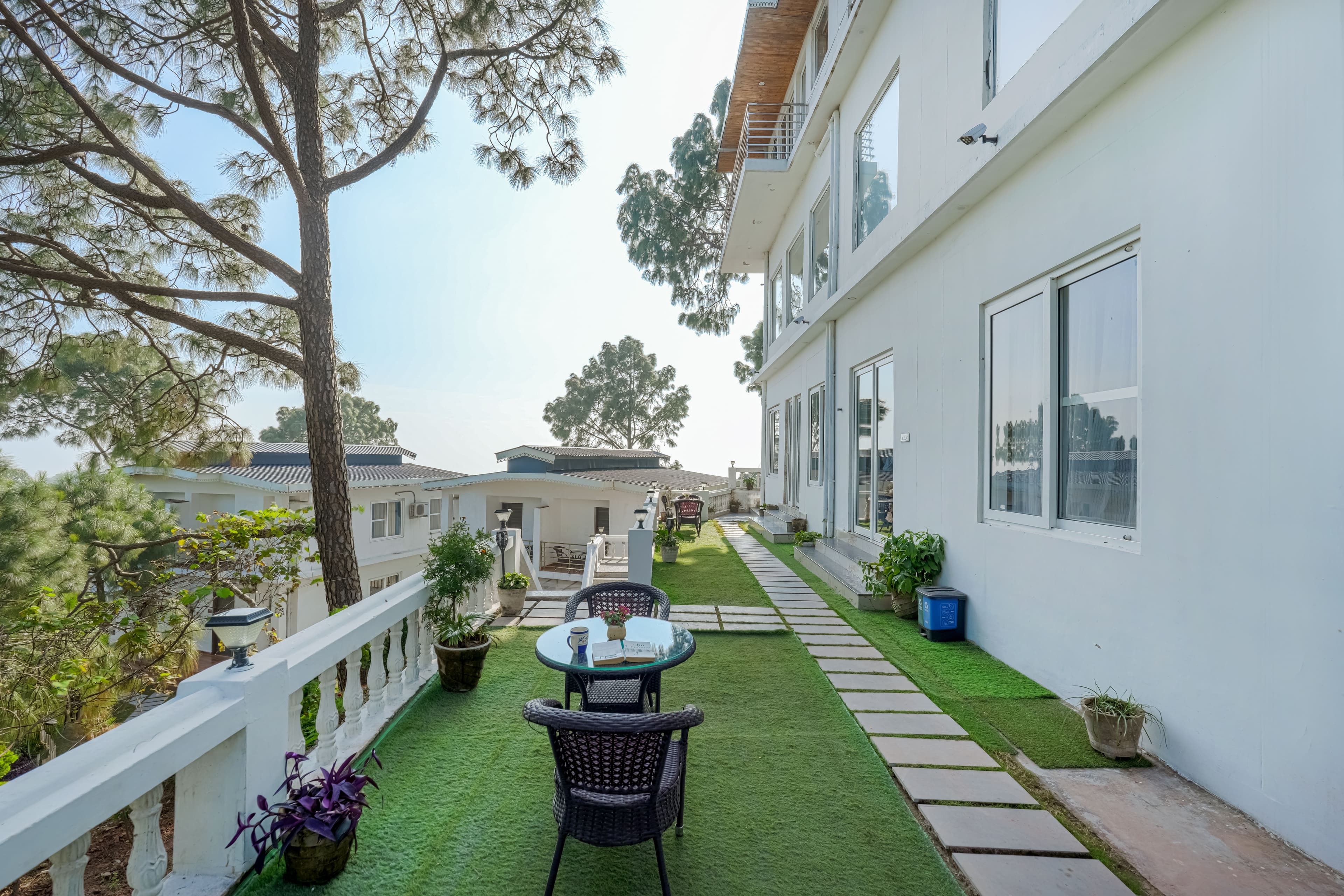 Stars and WindSongs Peaks | Garden Suite with Shared Pool, Garden, Game Zone, Restaurant, & Views | Pet-friendly - Image 6