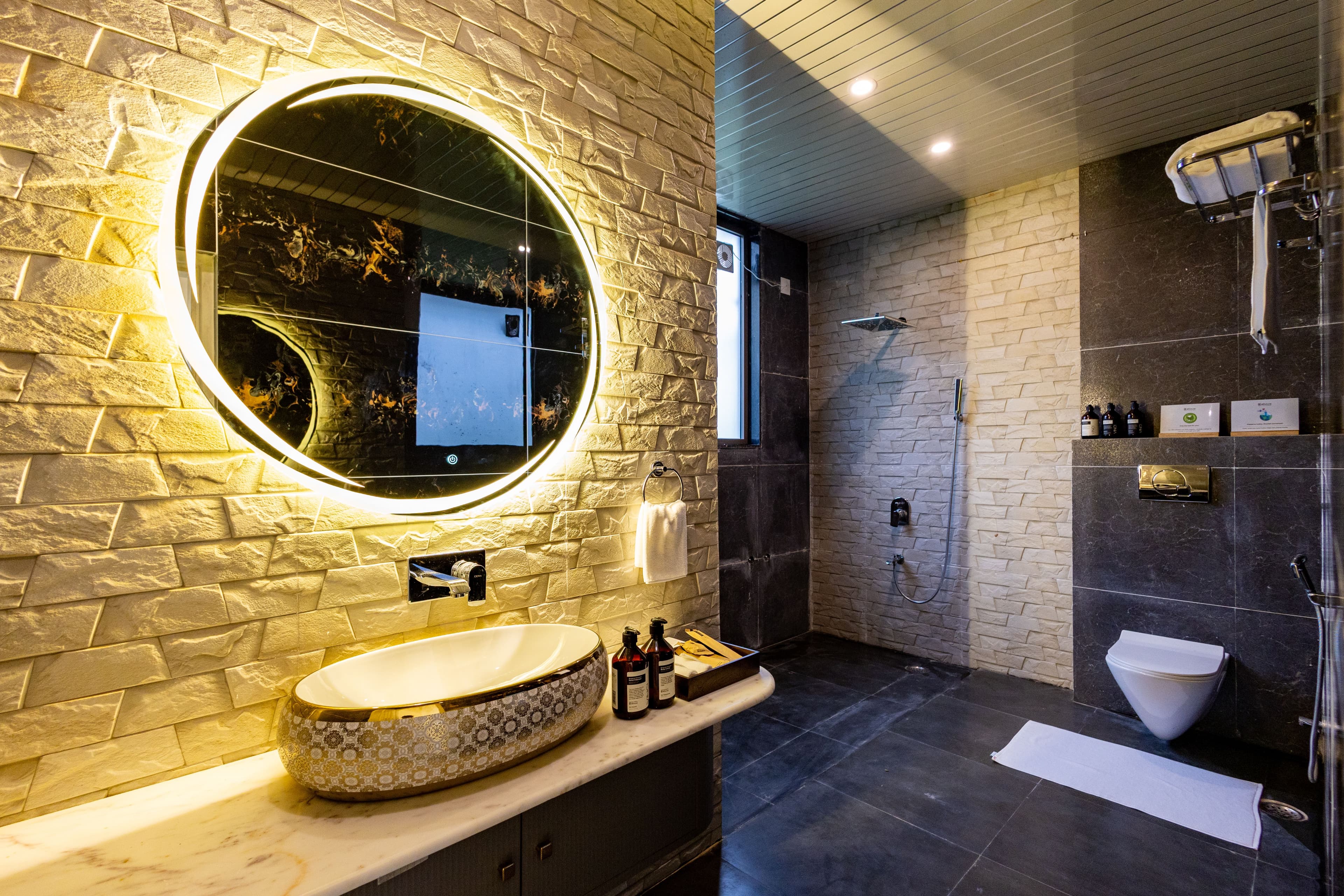 Shreya Blossom Retreat | 8-BHK Retreat With Private Pool, Gazebo, Garden, Bar & Scenic Aravali Views - Image 32