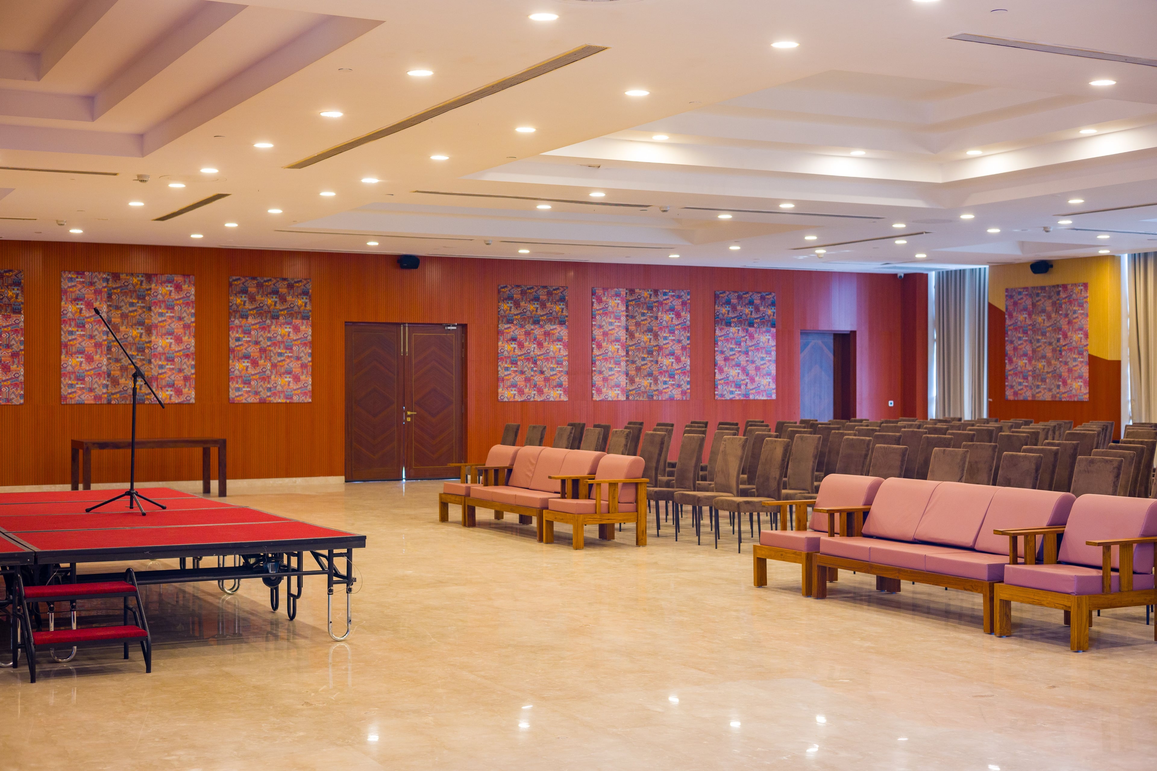 Eternal Oasis City View Suite | Chic 1-Room With Restaurant & Celebration Venue | Golf Course Road — photo 5