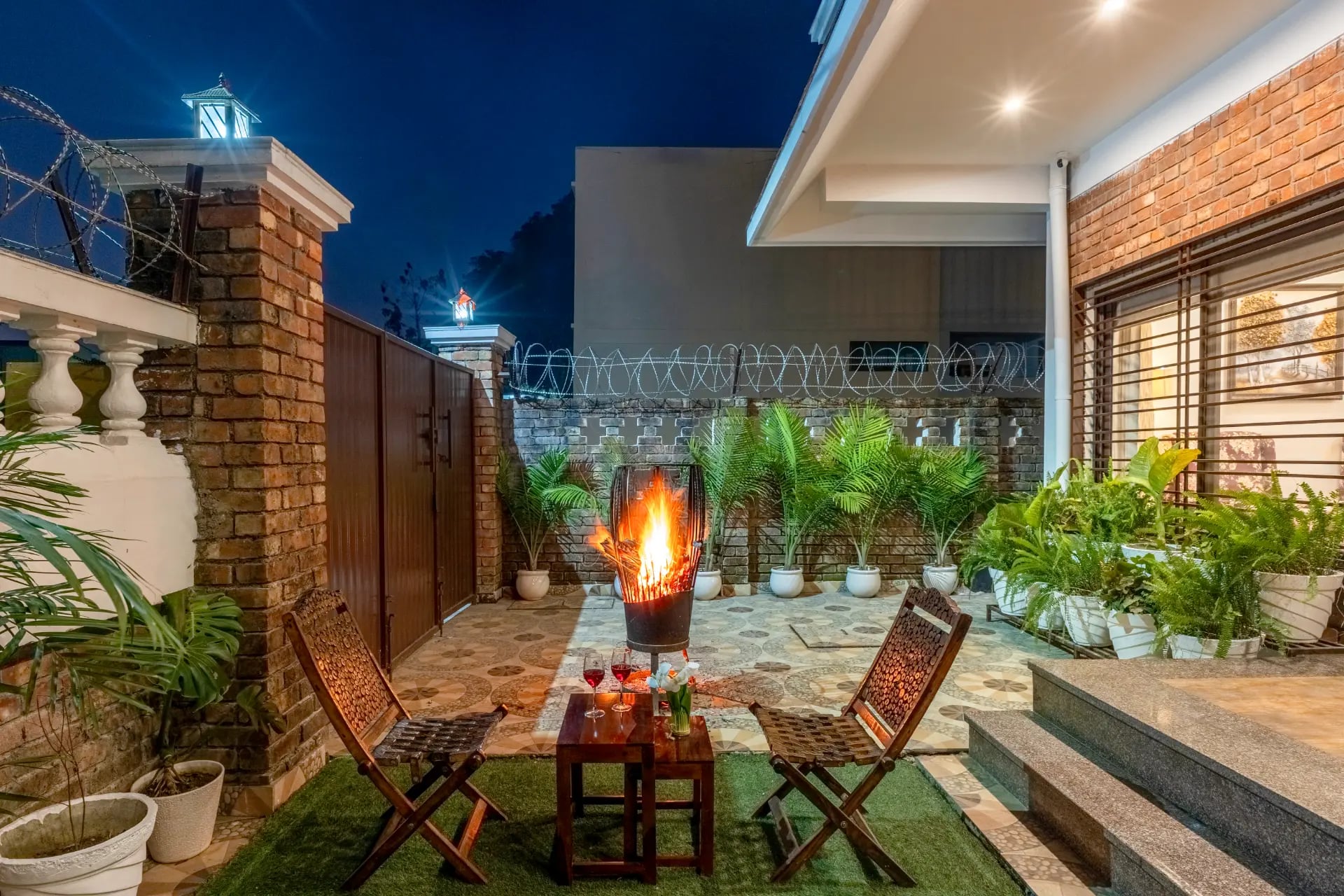 Rahta | 3-BHK Pet-friendly Retreat With Picturesque Balcony & Outdoor Patio — photo 4