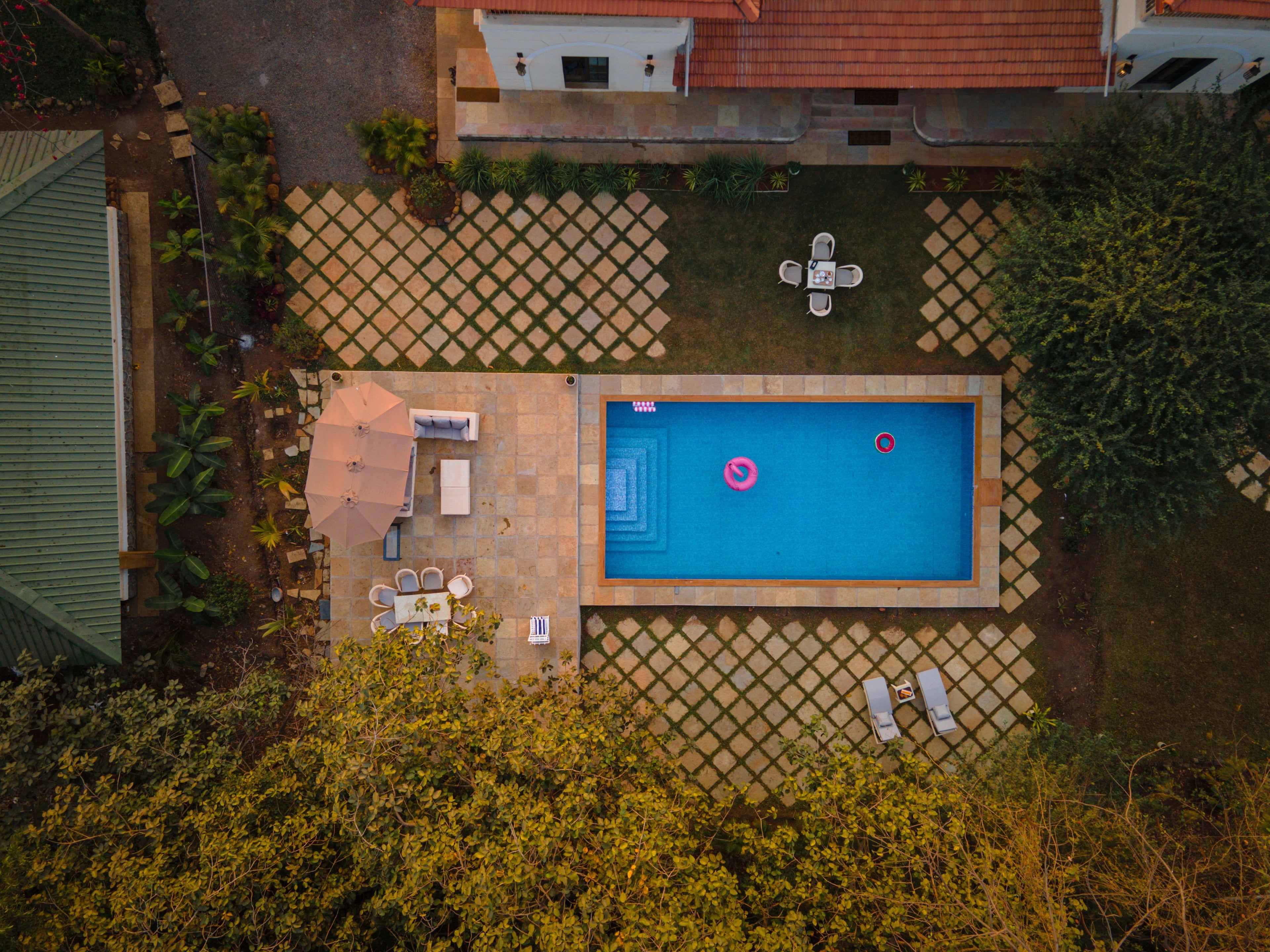 Casa Mocha | 5-BHK Pet-friendly Retreat With Pvt Pool, Verandah & Ent Lounge — photo 5
