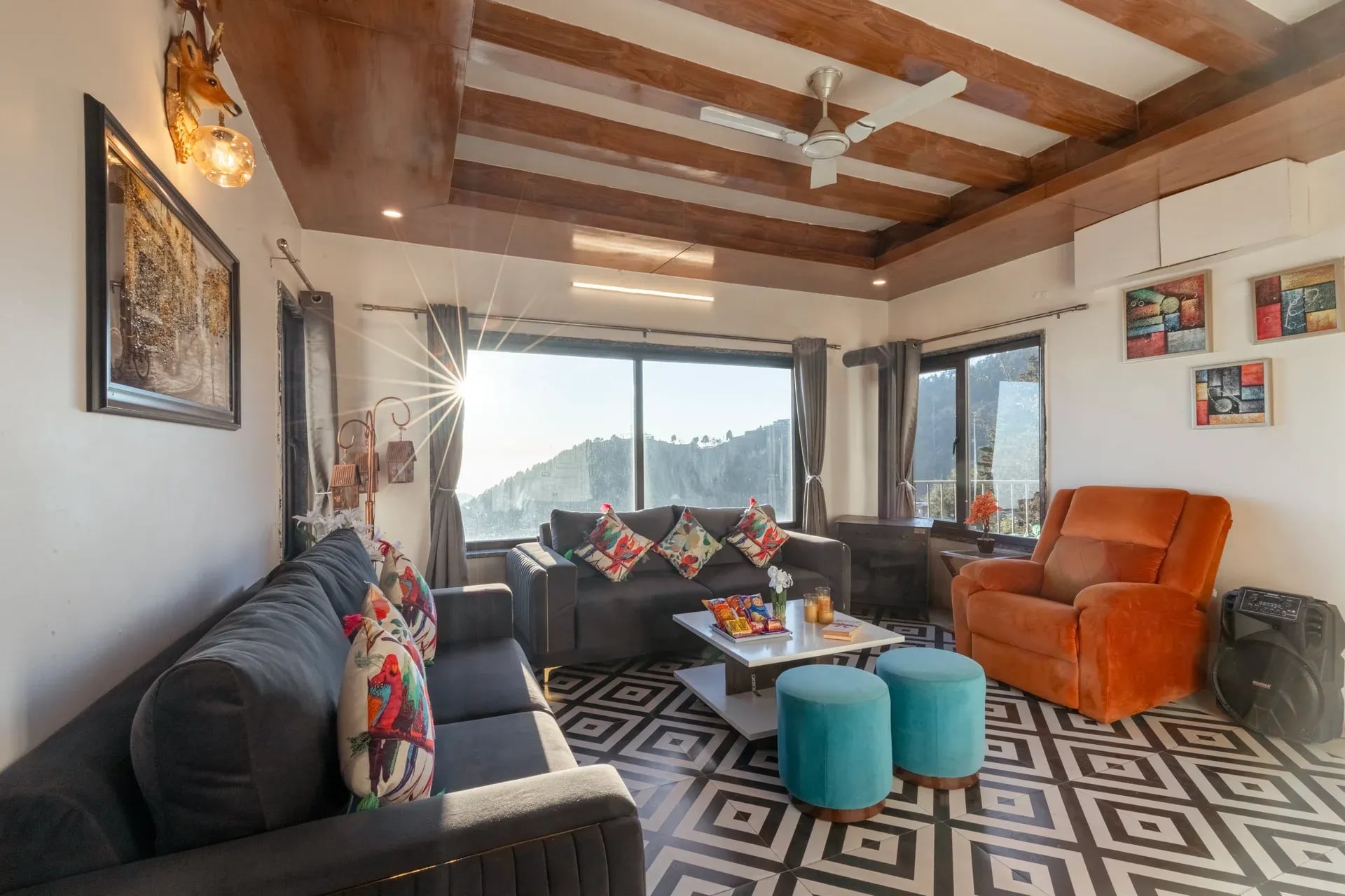 Evara | Serene Pet-friendly 4-BHK Hill Retreat W/ Balcony, Fireplace & Scenic Views — photo 4
