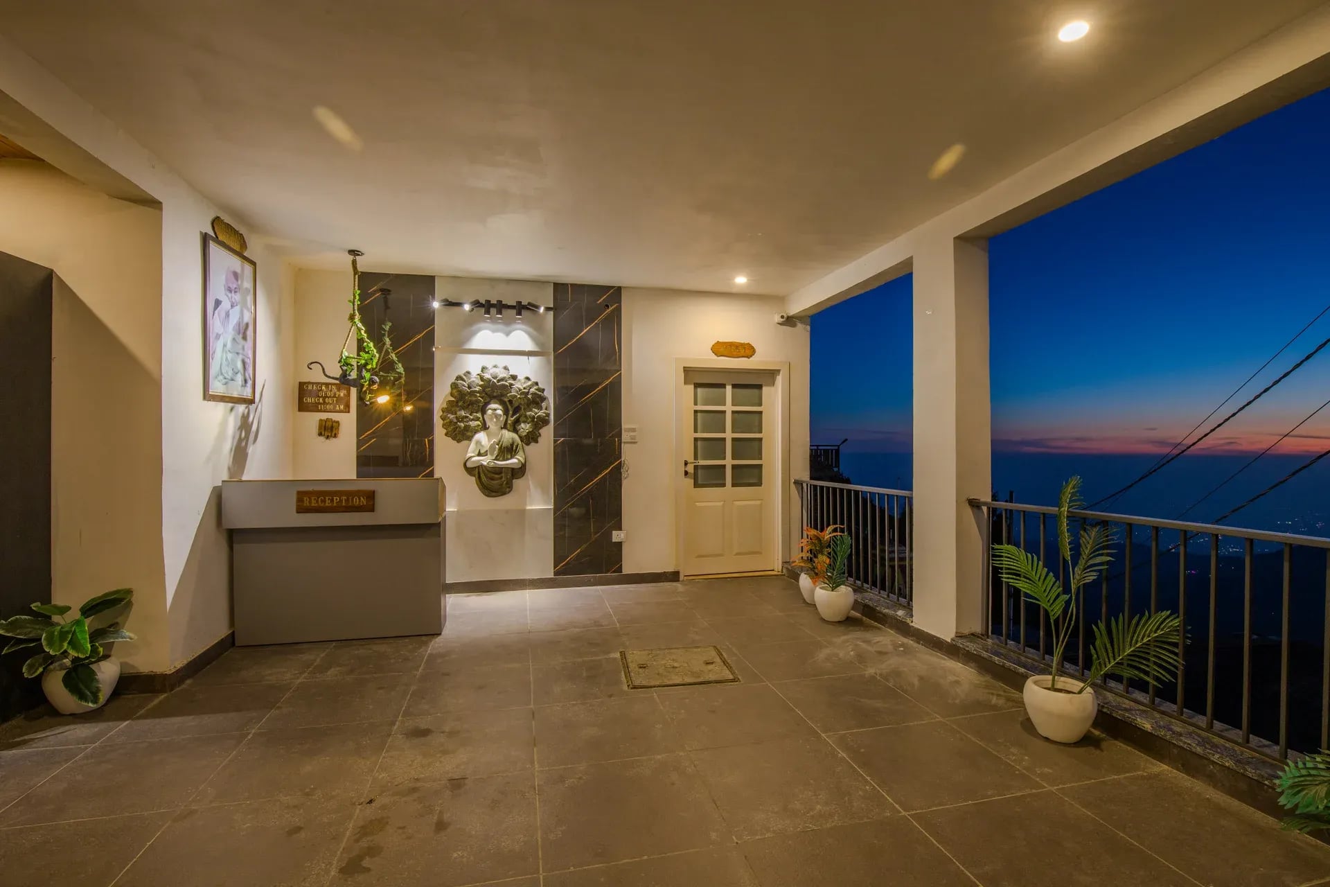 Evara | Serene Pet-friendly 4-BHK Hill Retreat W/ Balcony, Fireplace & Scenic Views — photo 5