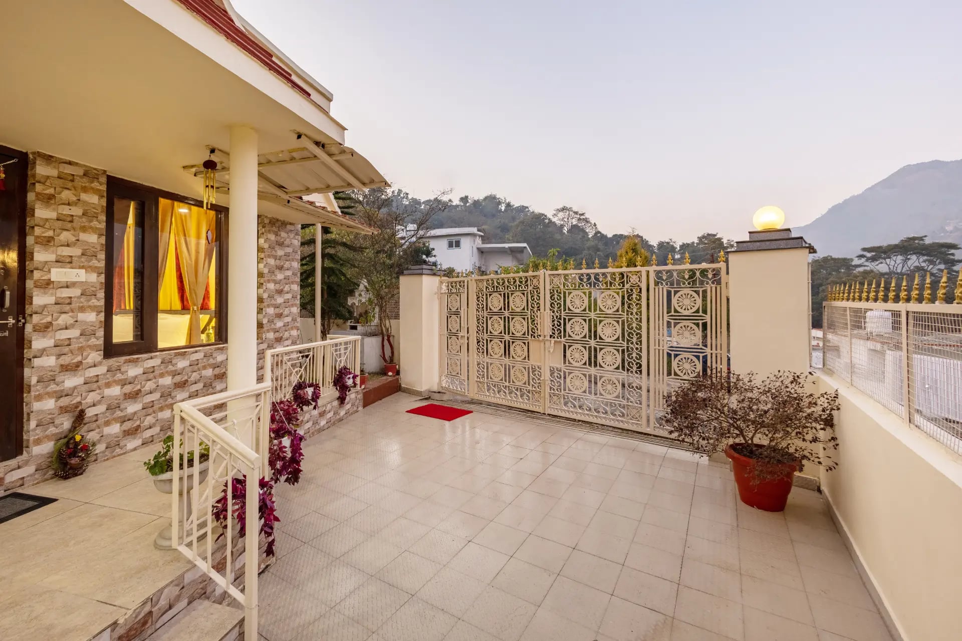 Cozy Nest | 2-BHK | Garden | Balcony | Swing | Bathtub | Bonfire Area  — photo 5