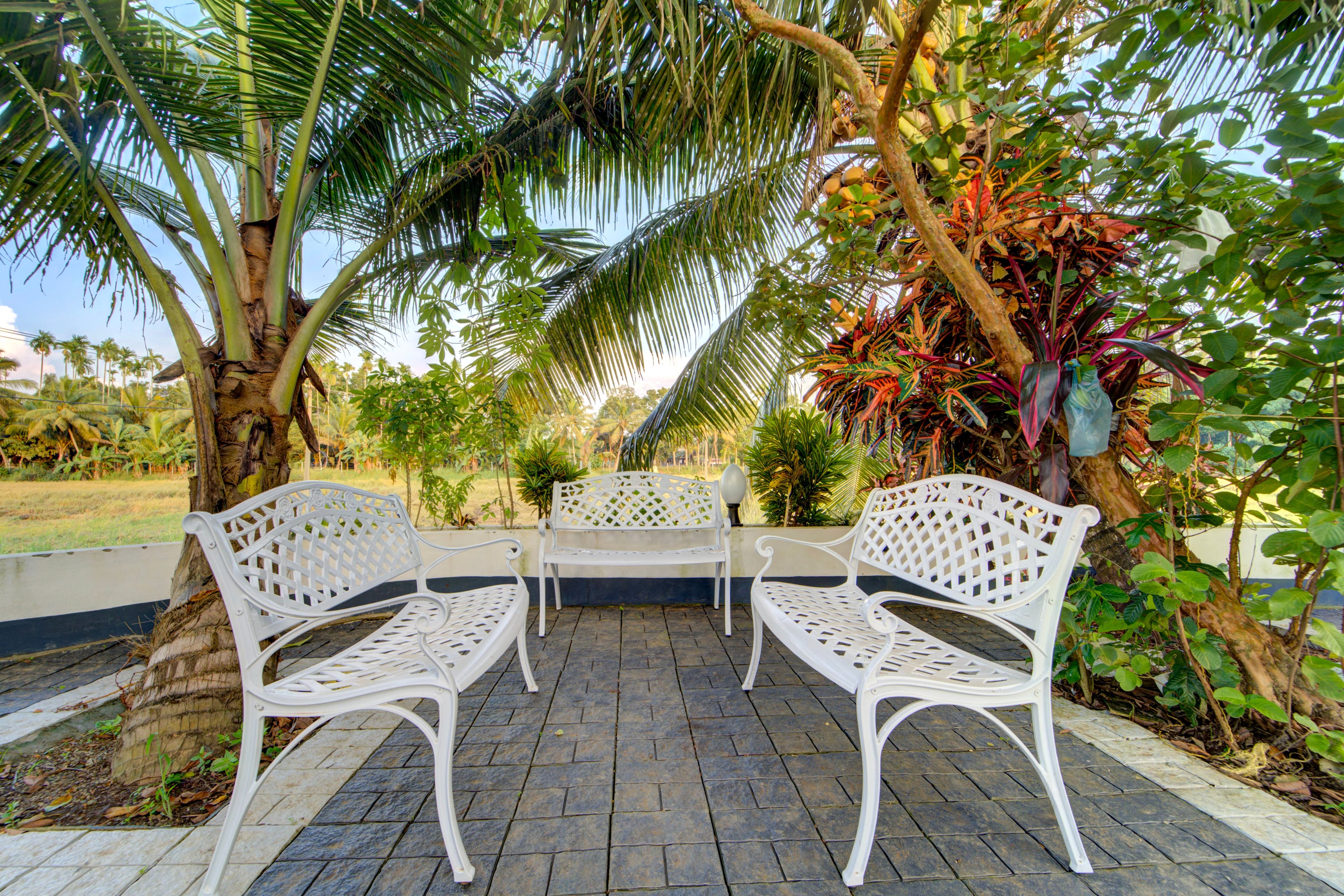 Breeze and Grains Resort | 3-BHK Vacation Home With Outdoor Patios & Chinese Wok Zone — photo 2