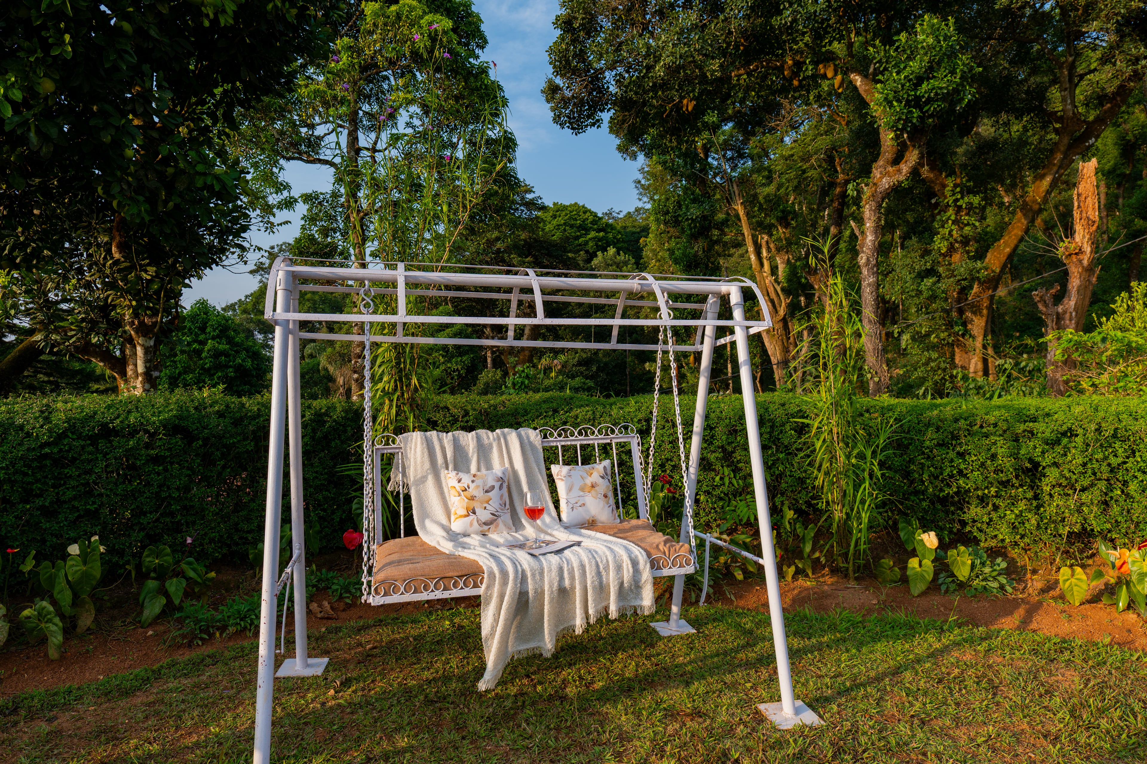 Mercara Hill | 3 BHK Pet-Friendly Retreat With Private jacuzzi, Outdoor Seating, Verandah Sit Out & Garden — photo 2