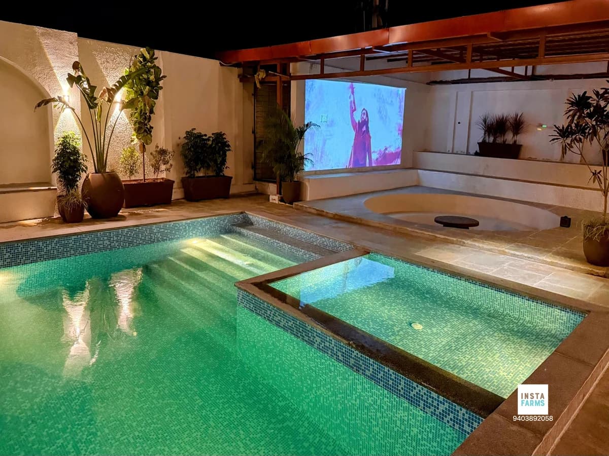 White Arc - 8BR Luxury Pool Farmhouse 4