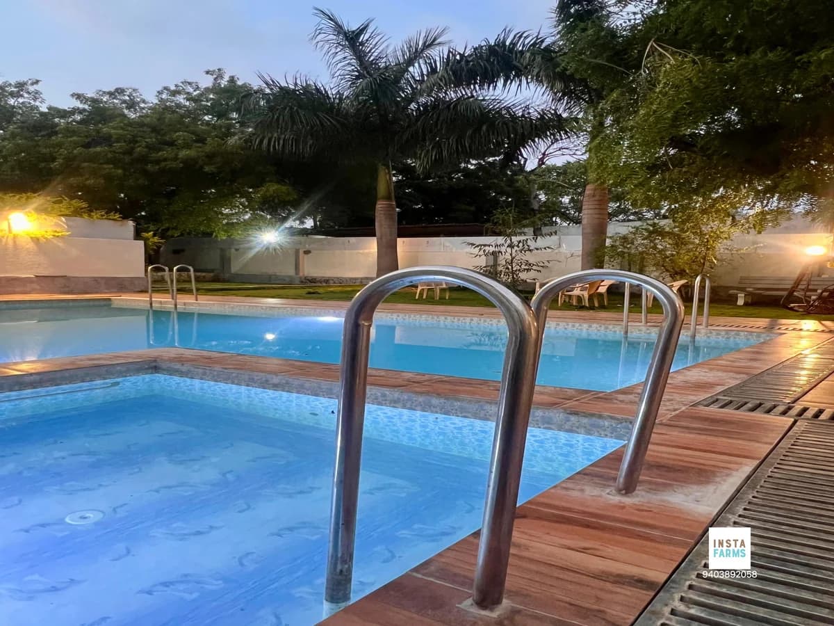 Siddiqui Cozy - 2BR Pool Cottage 3