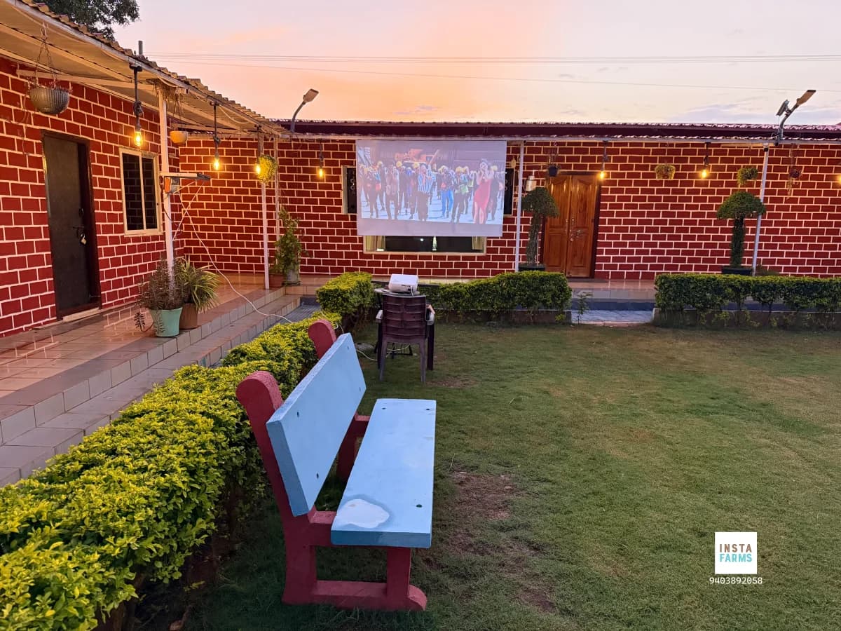 Saras - 4BR Pool Farmhouse 2