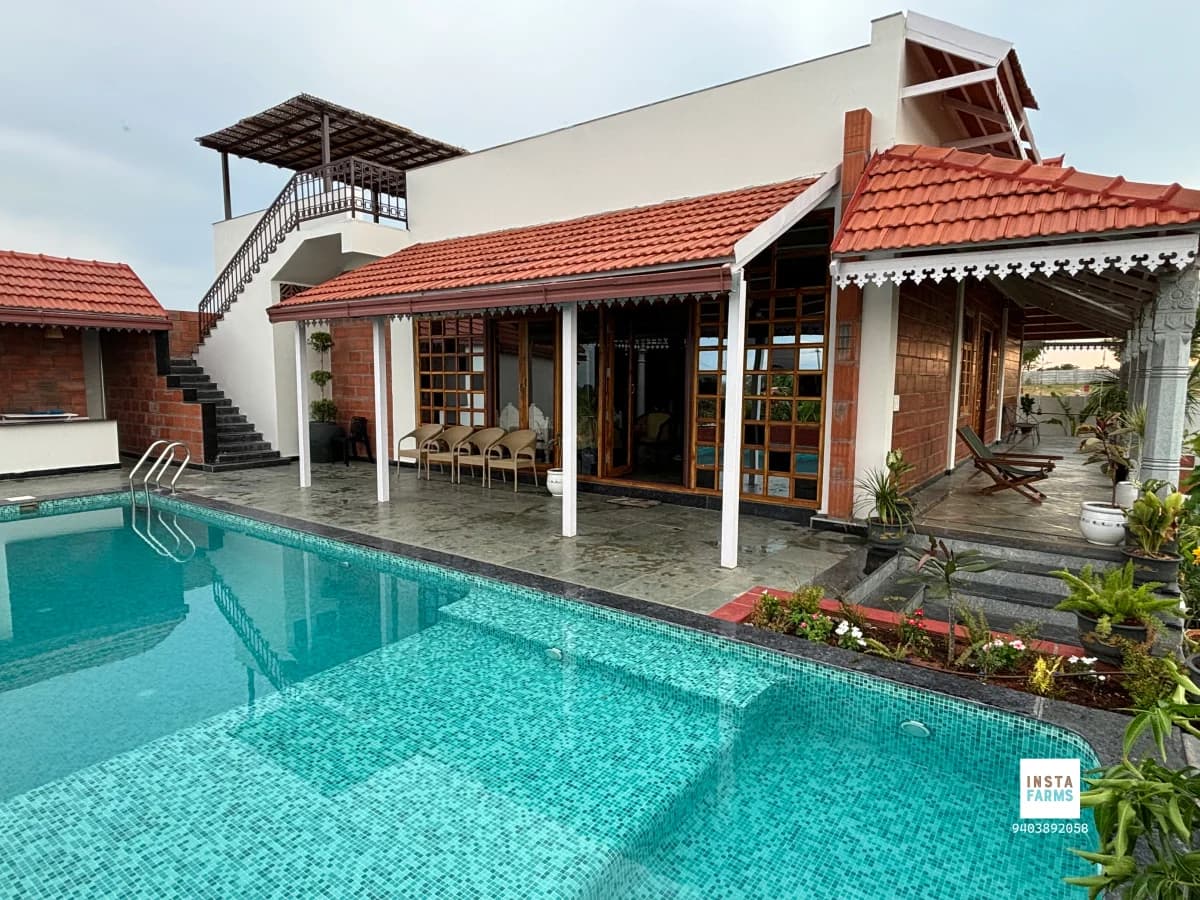 Satwa Courtyard - 4BR Pool Villa 4