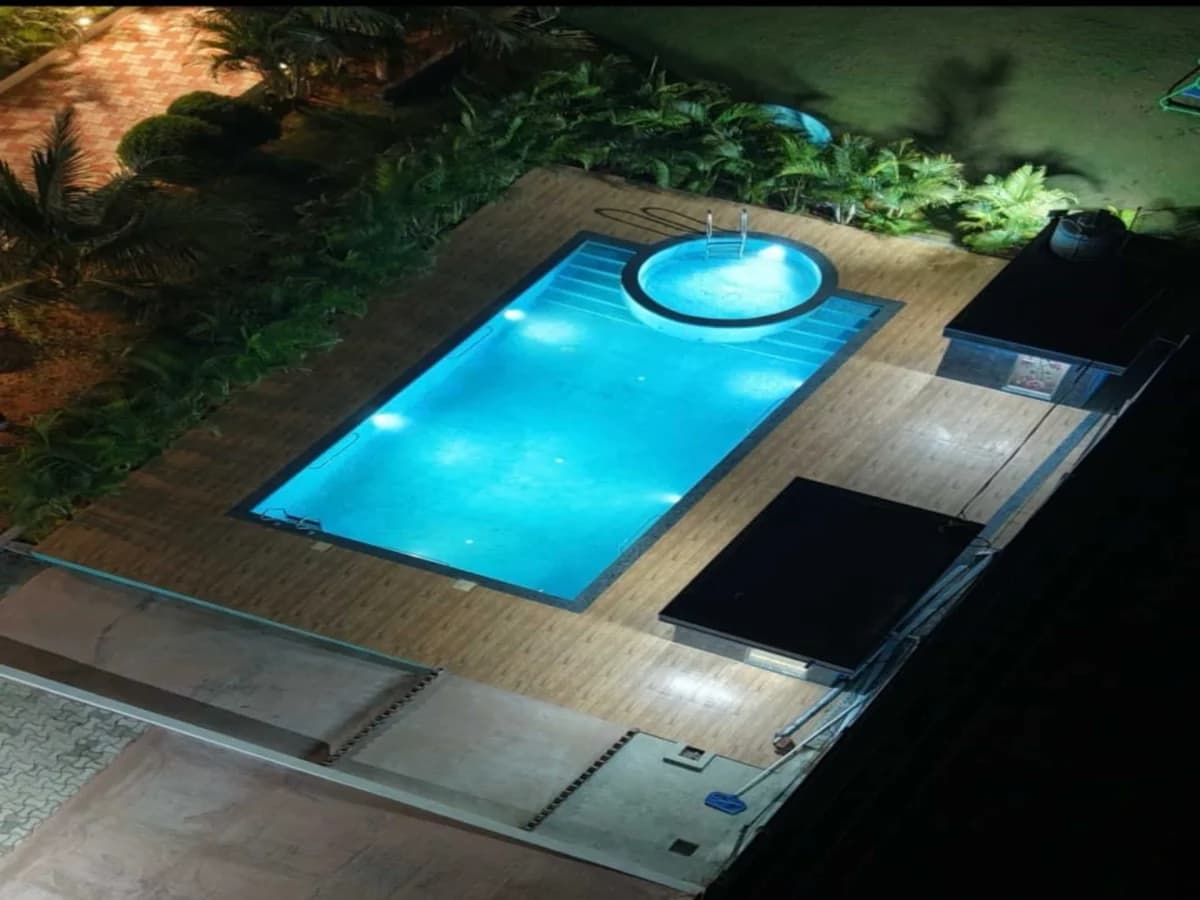 Property - Image 2